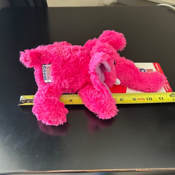 Kong Cozie Pink Elephant Dog Toy. NWT - Picture 3 of 6